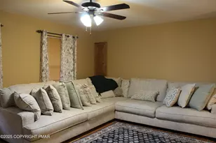 109 Bluebird Way, East Stroudsburg, PA 18302 - Photo 4