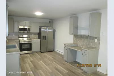  380 Gallery Lane, Mount Bethel, PA 18343 - Photo 8