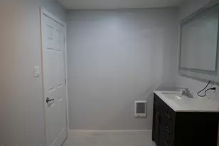 903 W Spruce St, Coal Township, PA 17866 - Photo 34