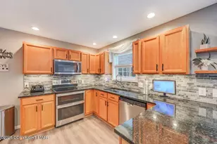 2512 Valley View Acres Rd, Stroudsburg, PA 18360 - Photo 14