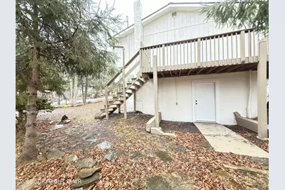  8066 Red Squirrel Drive, Tobyhanna, PA 18466 - Photo 16
