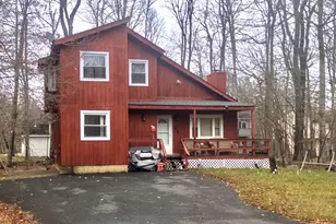 2638 Foxledge Dr, Tobyhanna, PA 18466 - Photo 1