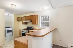 1717 Gordon Ln, Tobyhanna, PA 18466 - Photo 14