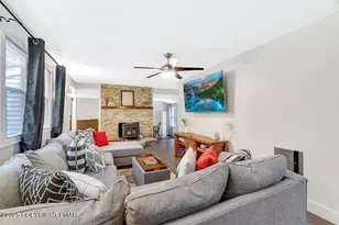 250 Stillwater Dr, Pocono Summit, PA 18346 - Photo 4