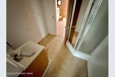  297 Hyland Drive, East Stroudsburg, PA 18301 - Photo 24