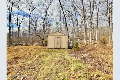  297 Hyland Drive, East Stroudsburg, PA 18301 - Photo 8