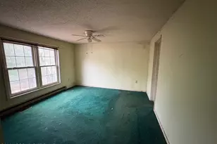 122 Plum Ln, Dingmans Ferry, PA 18328 - Photo 8