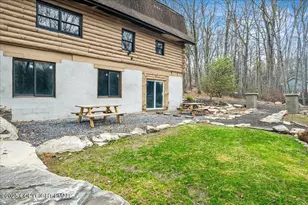 188 Twin Lakes Dr, Shohola, PA 18458 - Photo 4