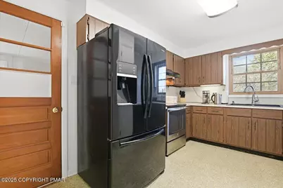  772 Mohawk Trail, Stroudsburg, PA 18360 - Photo 14