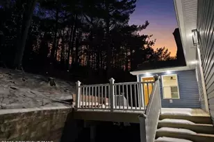 1131 Mink Ct, Bushkill, PA 18324 - Photo 2