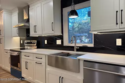  1131 Mink Court, Bushkill, PA 18324 - Photo 6