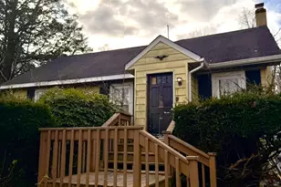 524 Independence Rd, East Stroudsburg, PA 18301 - Photo 1