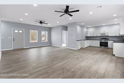  102 Eagle View, Long Pond, PA 18334 - Photo 12