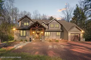 165 Split Rock Ln, Pocono Pines, PA 18350 - Photo 2