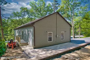 269 Stafford Dr, Bushkill, PA 18324 - Photo 12