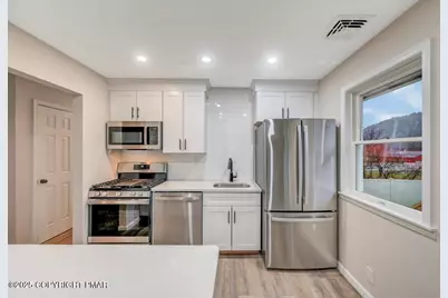  903 Avenue N, Matamoras, PA 18336 - Photo 10