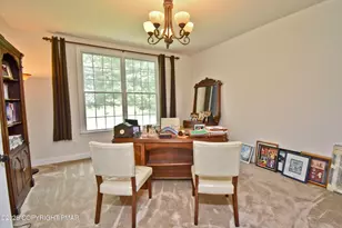 120 Hampton Dr, Mount Bethel, PA 18343 - Photo 22