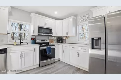  503 Mountain Top Lane, Allentown, PA 18103 - Photo 12