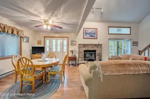 114 Brentwood Dr, Bushkill, PA 18324 - Photo 8