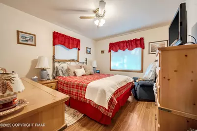  114 Brentwood Drive, Bushkill, PA 18324 - Photo 16