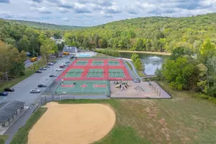 250 Brentwood Dr, Bushkill, PA 18324 - Photo 62