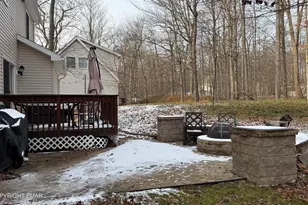 142 Dorchester Dr, Tobyhanna, PA 18466 - Photo 8