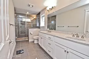 201 Amy Ct, Stroudsburg, PA 18360 - Photo 24