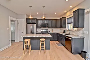 201 Amy Ct, Stroudsburg, PA 18360 - Photo 12