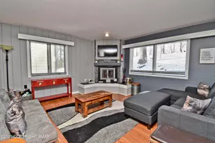 57 Valley View Ct, East Stroudsburg, PA 18301 - Photo 2