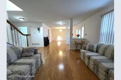  214 Kensington Drive, Bushkill, PA 18324 - Photo 8