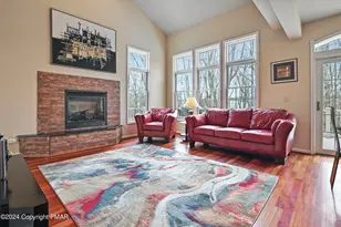 42 Mountainwoods Dr, Lake Harmony, PA 18624 - Photo 16