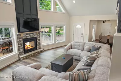  217 S Lake Drive, Lake Harmony, PA 18624 - Photo 12