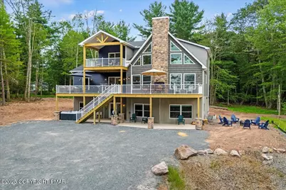  217 S Lake Drive, Lake Harmony, PA 18624 - Photo 4