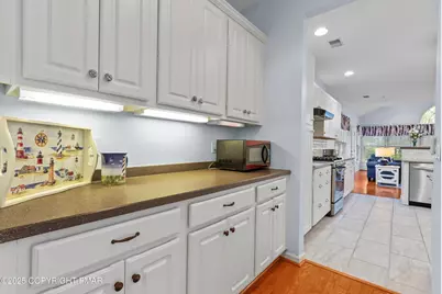  60 Glenmoor Circle, Easton, PA 18045 - Photo 14