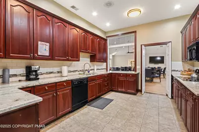  60 Glenmoor Circle, Easton, PA 18045 - Photo 40