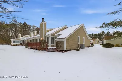  23 Turtle Way, Stroudsburg, PA 18360 - Photo 2