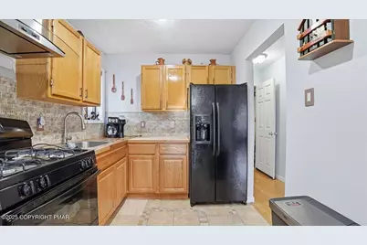  109 Saunders Drive, Bushkill, PA 18324 - Photo 16