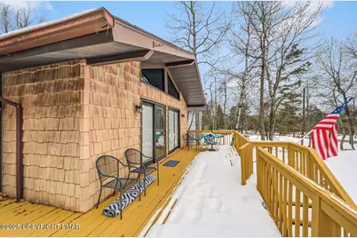  400 Clearview Drive, Long Pond, PA 18334 - Photo 6