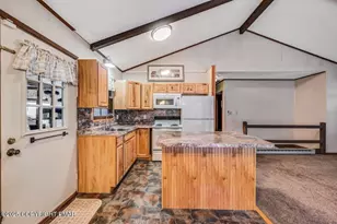 400 Clearview Dr, Long Pond, PA 18334 - Photo 14