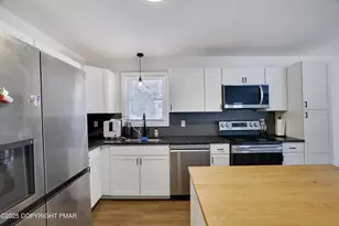 8473 Bumble Bee Way, Tobyhanna, PA 18466 - Photo 12