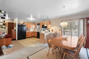 462 Country Pl Dr, Tobyhanna, PA 18466 - Photo 10