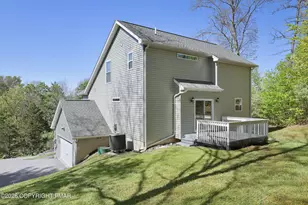 320 Reagan Dr, East Stroudsburg, PA 18301 - Photo 38