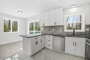 171 Flatbrook Way, Milford, PA 18337 - Photo 14