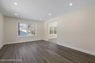 14 Stonegate Ct, Mount Pocono, PA 18344 - Photo 22