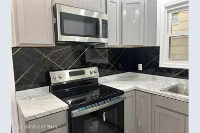  222 W Patterson Street #Apt 2, Lansford, PA 18232 - Photo 10