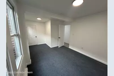  222 W Patterson Street #Apt 4, Lansford, PA 18232 - Photo 4