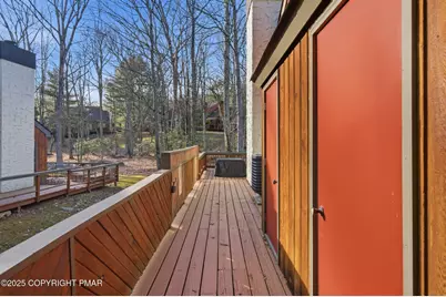  54 Doe Run, Lake Harmony, PA 18624 - Photo 6
