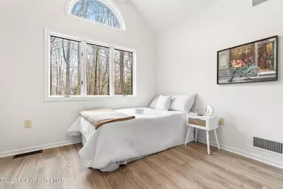  34 Lehigh River Drive, Covington Township, PA 18424 - Photo 32