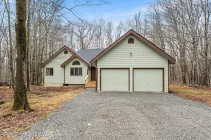 34 Lehigh River Dr, Covington Township, PA 18424 - Photo 2