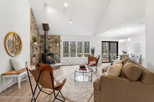 34 Lehigh River Dr, Covington Township, PA 18424 - Photo 6